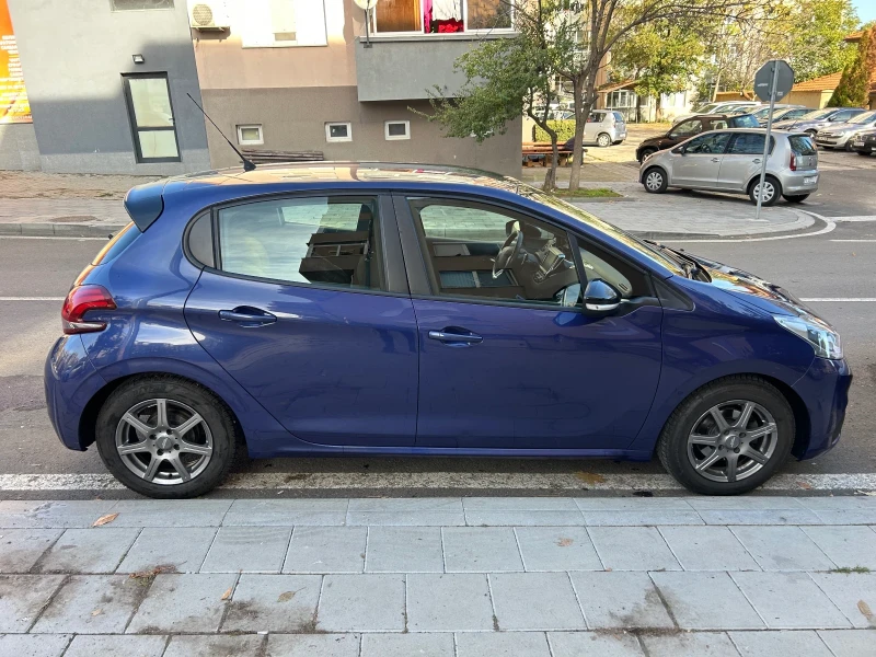 Peugeot 208, снимка 5 - Автомобили и джипове - 52997517