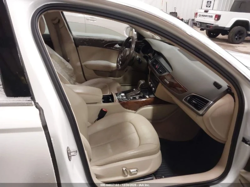 Audi A6 2.0T PREMIUM PLUS S-line QUATTRO, снимка 4 - Автомобили и джипове - 53379395