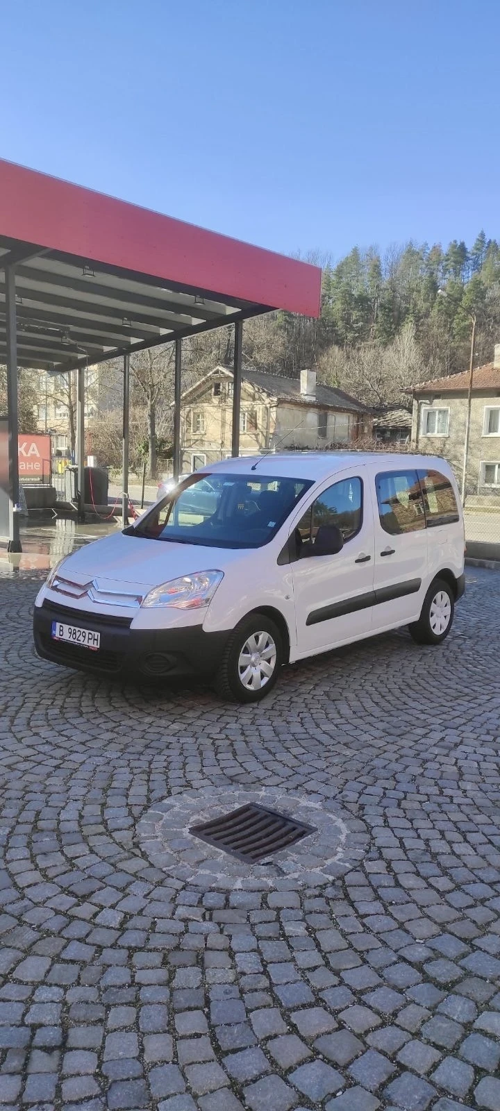 Citroen Berlingo 1, 6 HDI, снимка 3 - Автомобили и джипове - 49512349