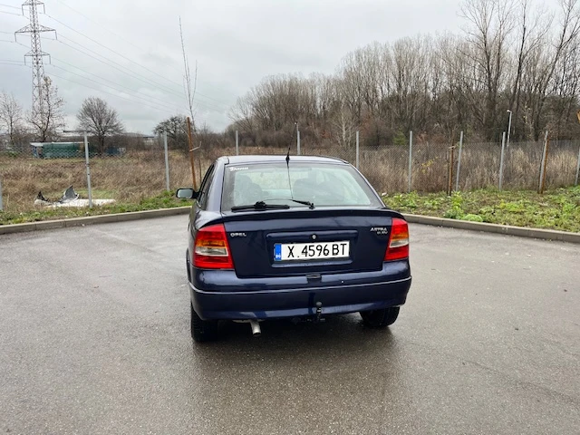 Opel Astra 2.0 DTL, снимка 4 - Автомобили и джипове - 52691547