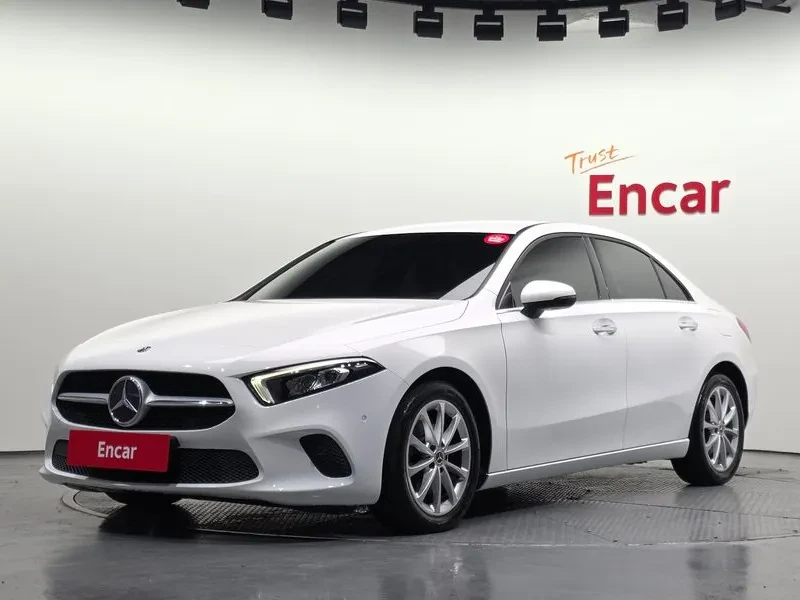 Mercedes-Benz A 220  Sedan