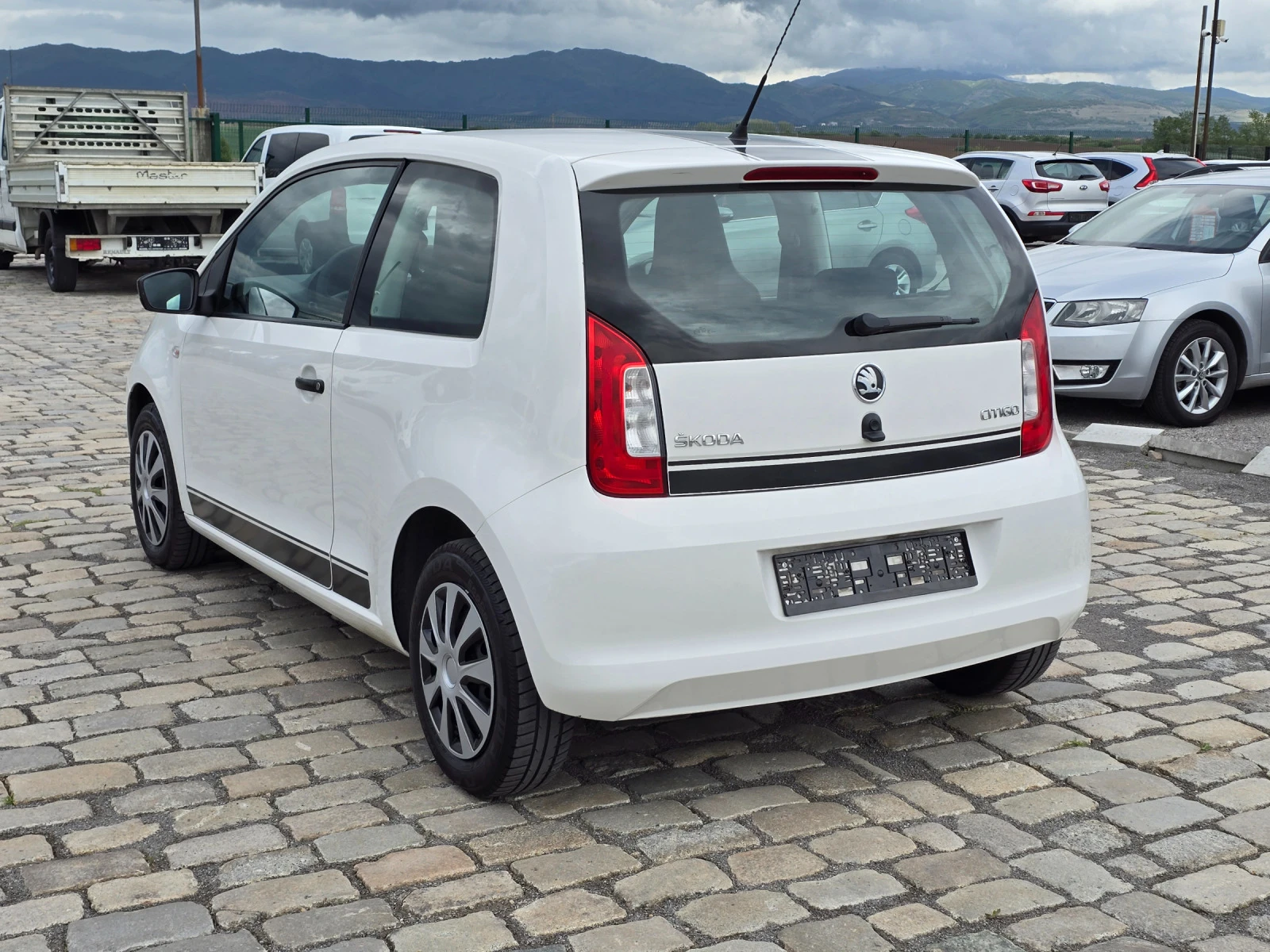 Skoda Citigo 1.0i 60кс ЗИМНИ+ ЛЕТНИ ГУМИ С ДЖАНТИ ЕВРО 5 - изображение 8