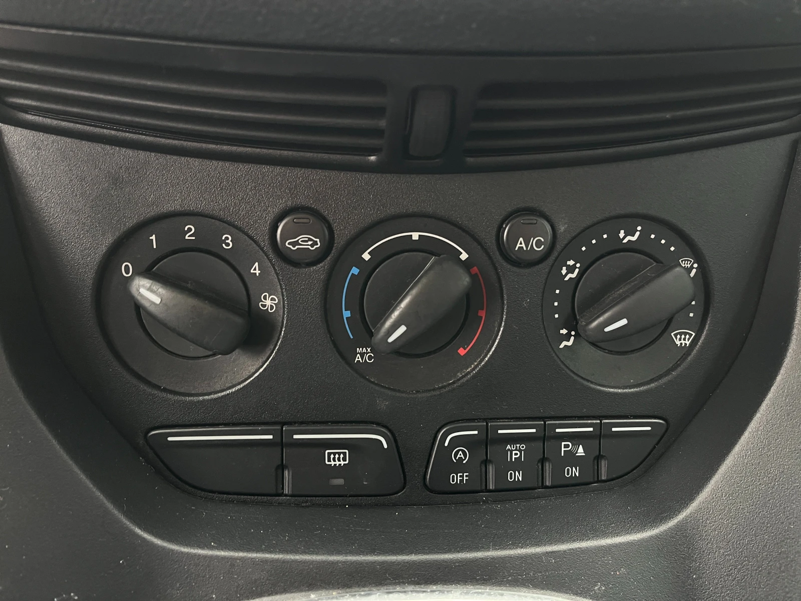 Ford Grand C-Max 1.6i +  | Mobile.bg   12