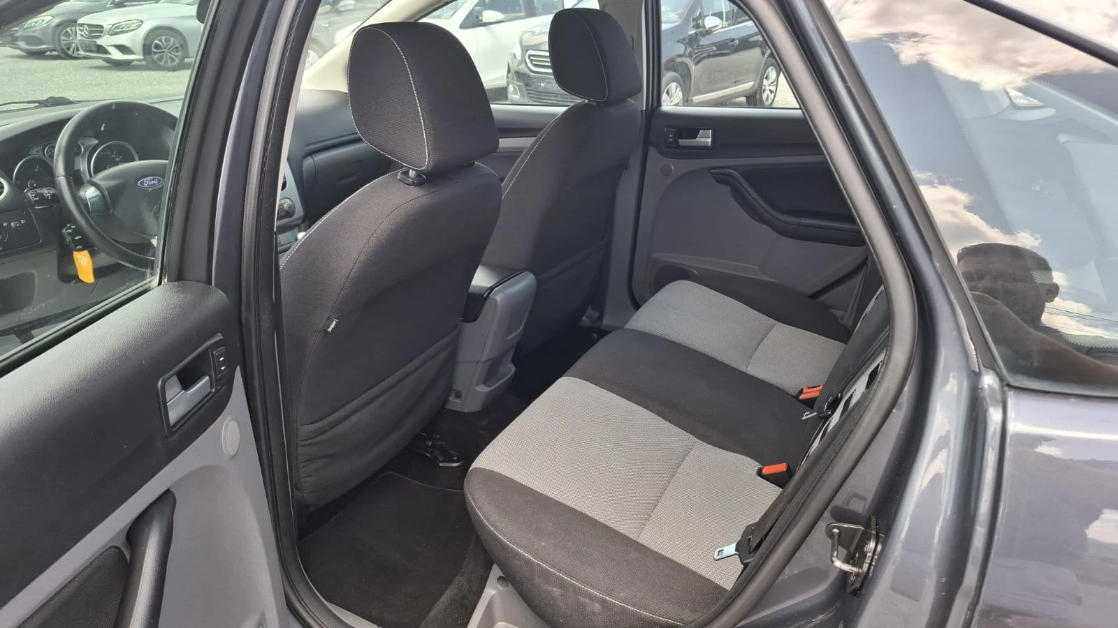 Ford Focus 1.6 TDCI - изображение 6