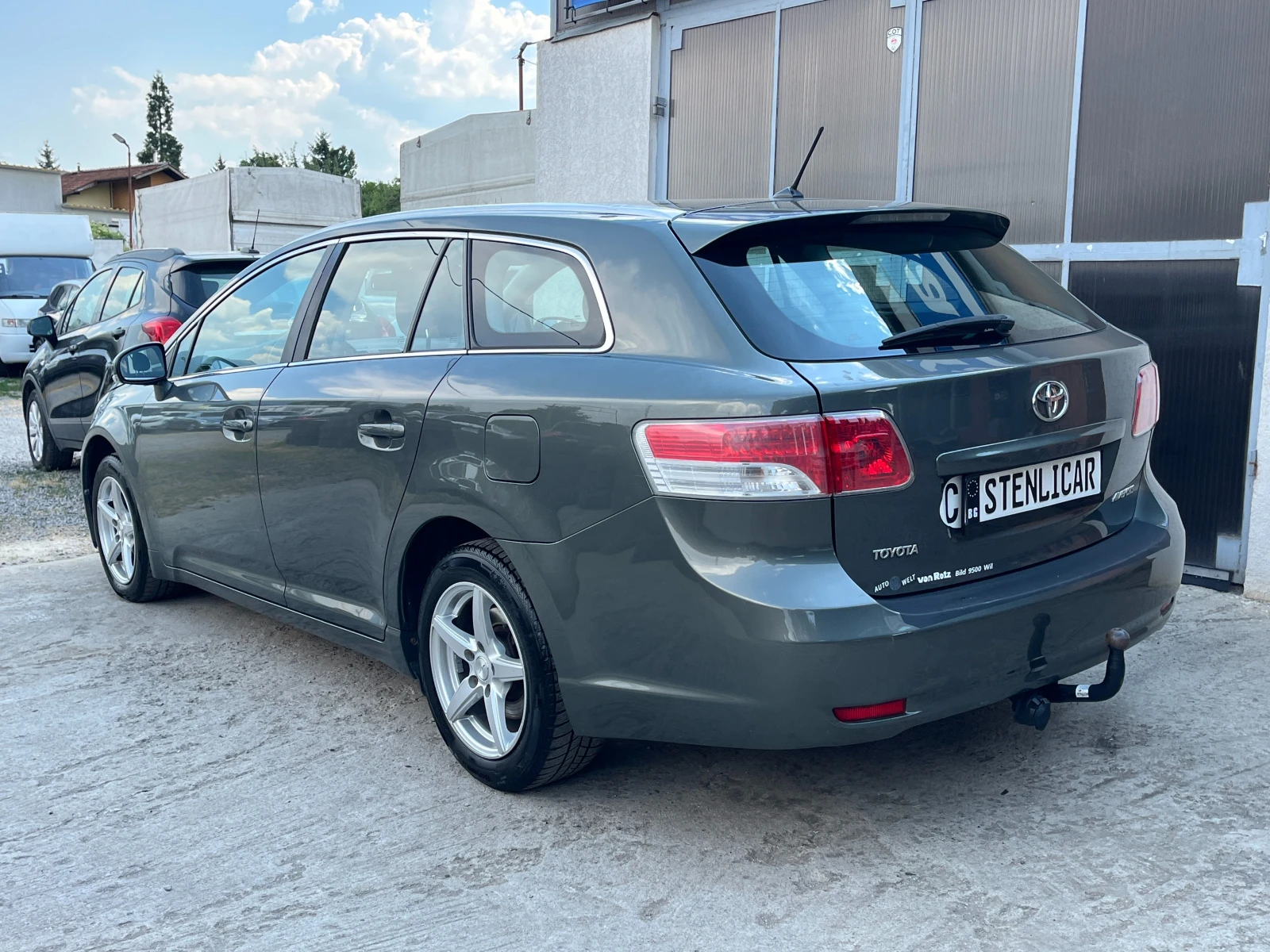 Toyota Avensis 2.0i АВТОМАТИК - изображение 7
