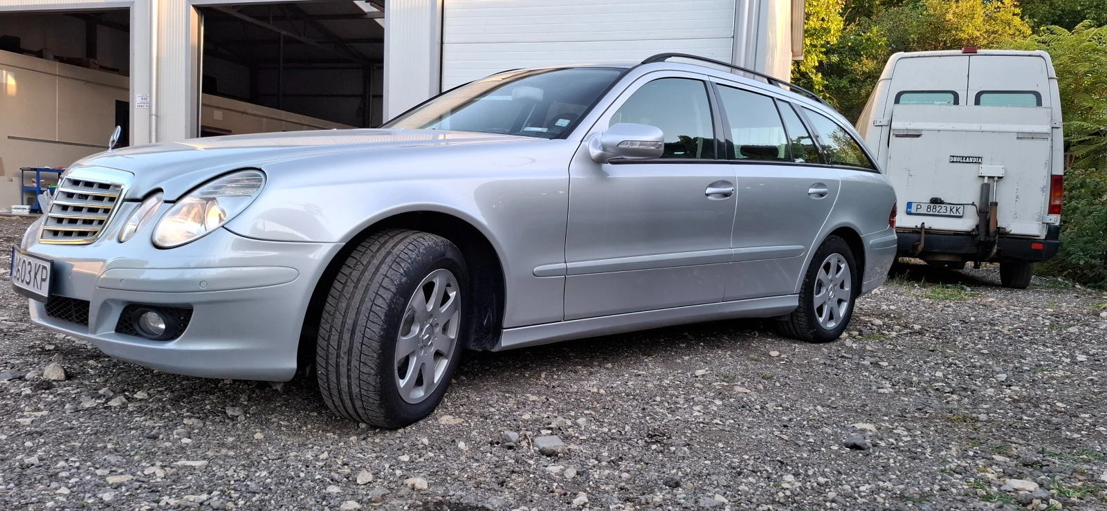 Mercedes-Benz E 220  - изображение 3