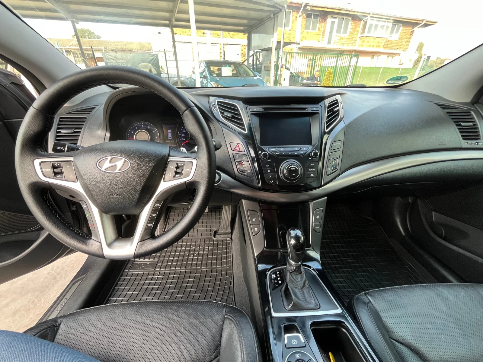 Hyundai I40 2.0 Premium/  | Mobile.bg   12