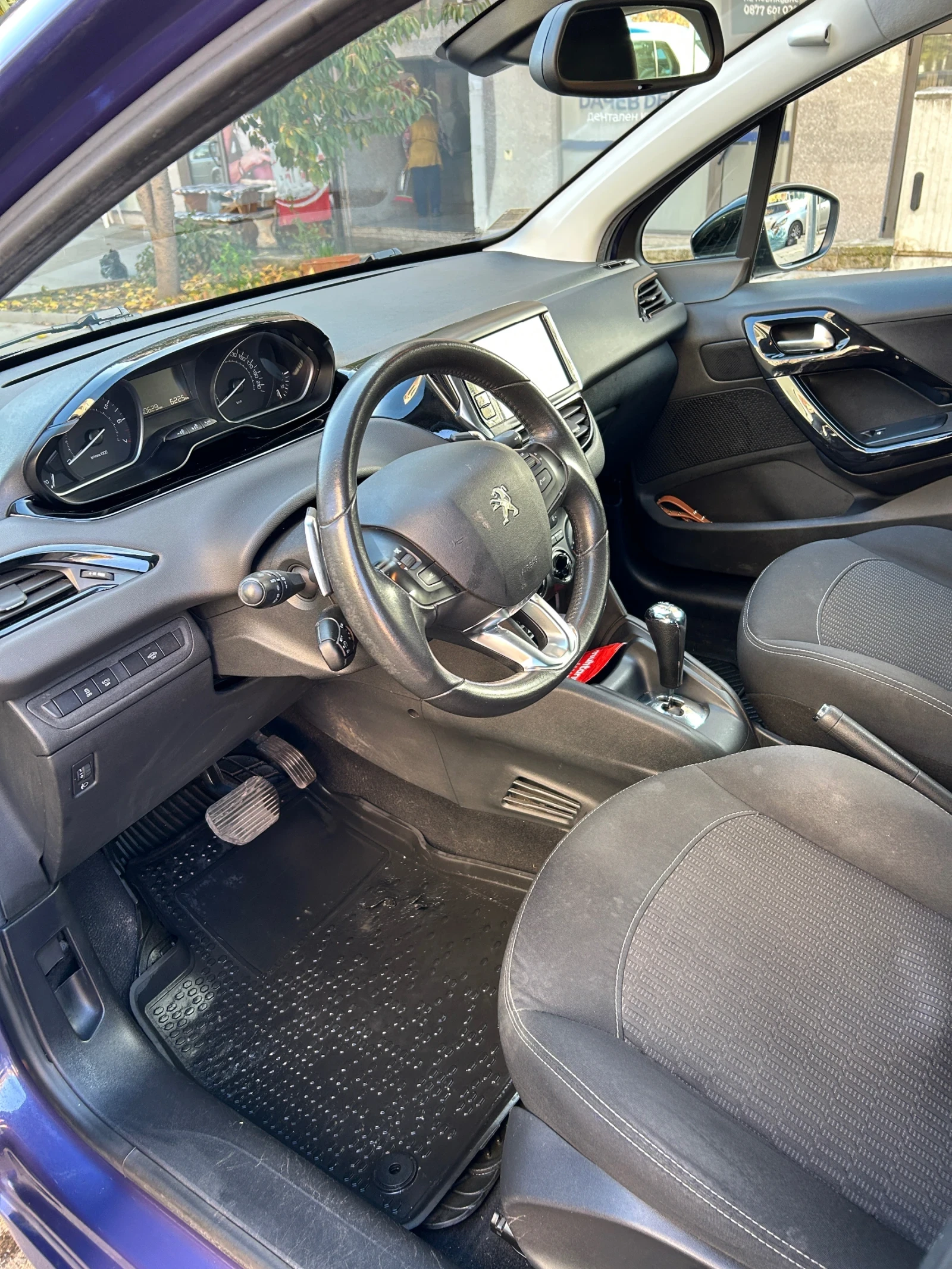 Peugeot 208  - изображение 3