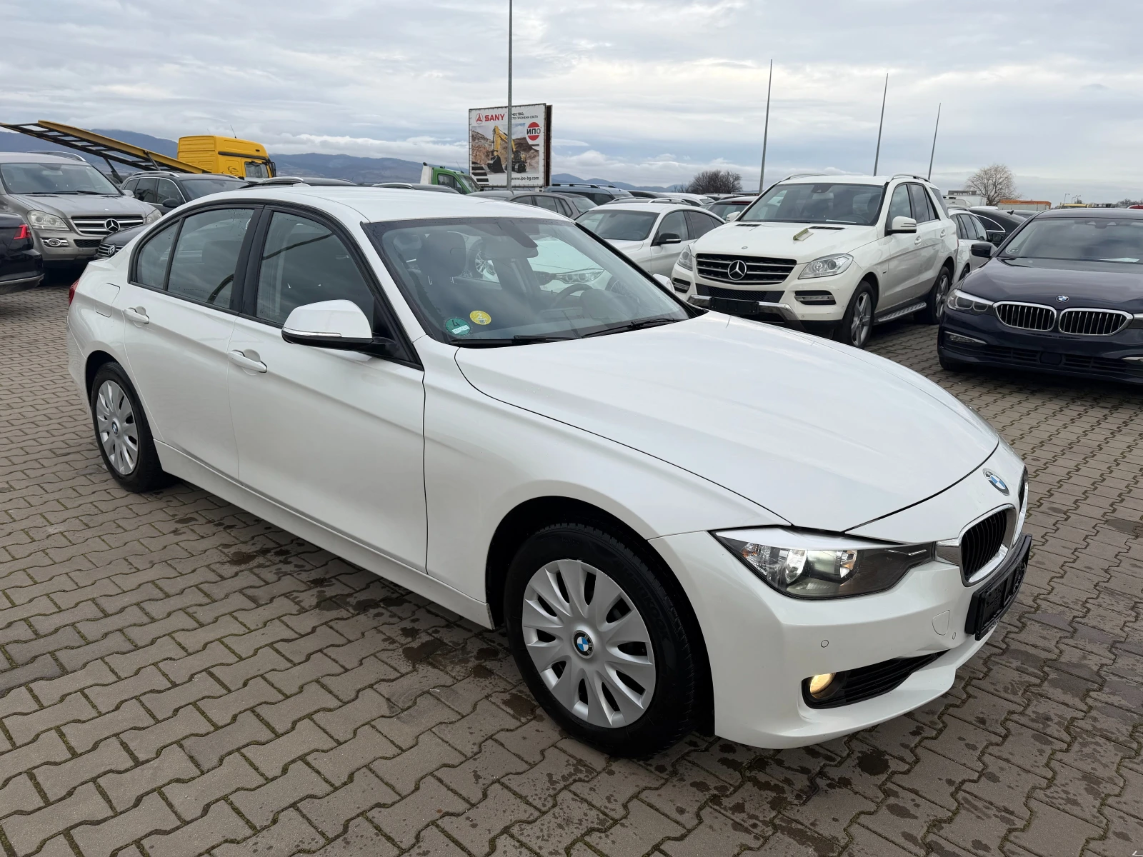 BMW 318 D NAVI EURO 5 - изображение 4
