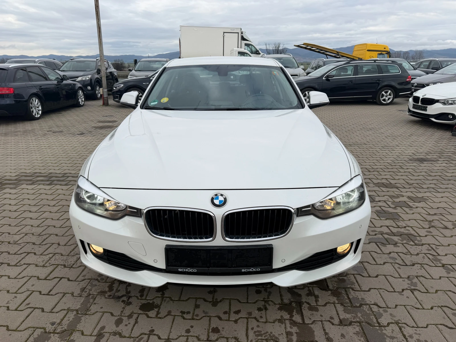 BMW 318 D NAVI EURO 5 - изображение 3
