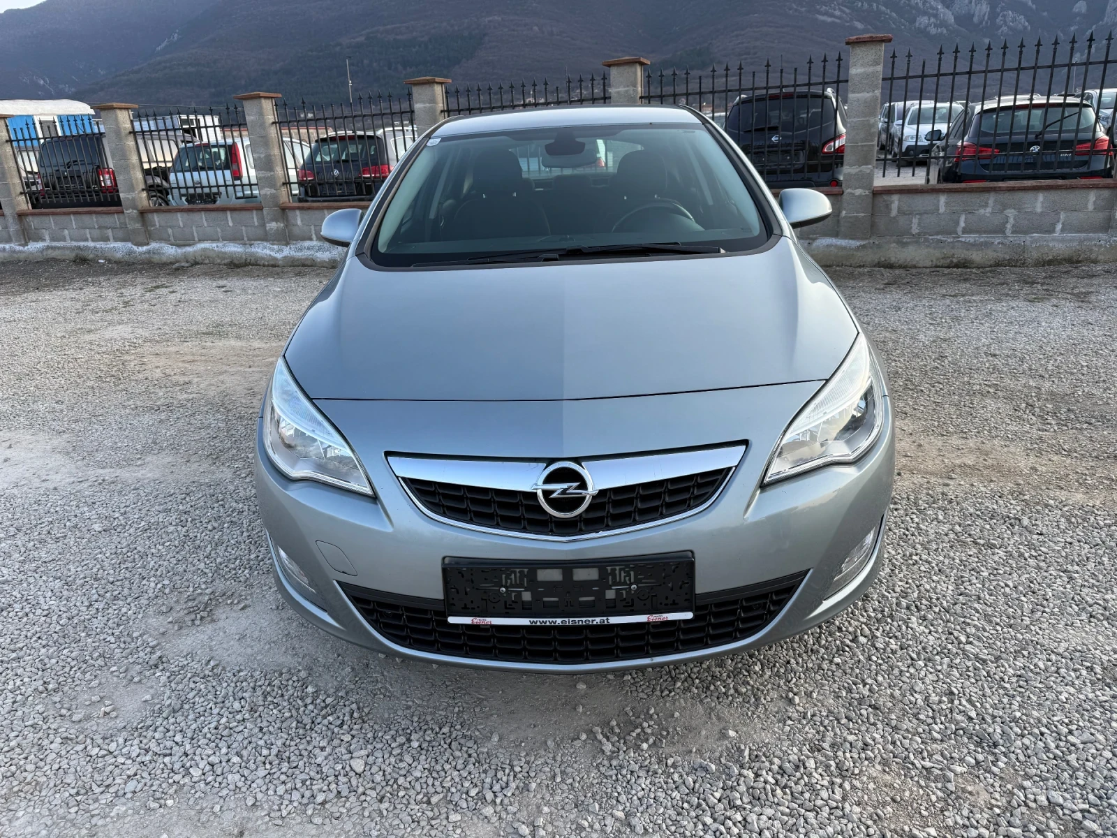 Opel Astra 1.6 I 116 к.с. ЧИСТО НОВ, снимка 2 - Автомобили и джипове - 53866211