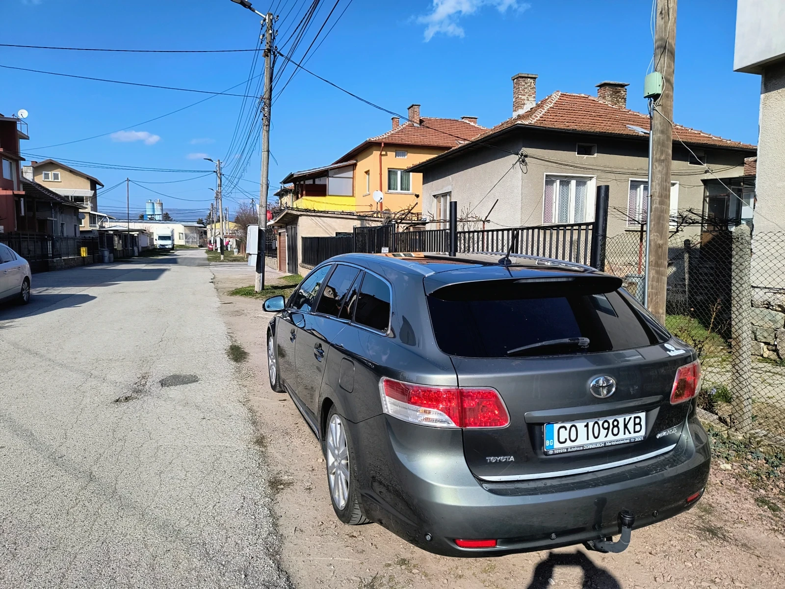 Toyota Avensis, снимка 4 - Автомобили и джипове - 53871520