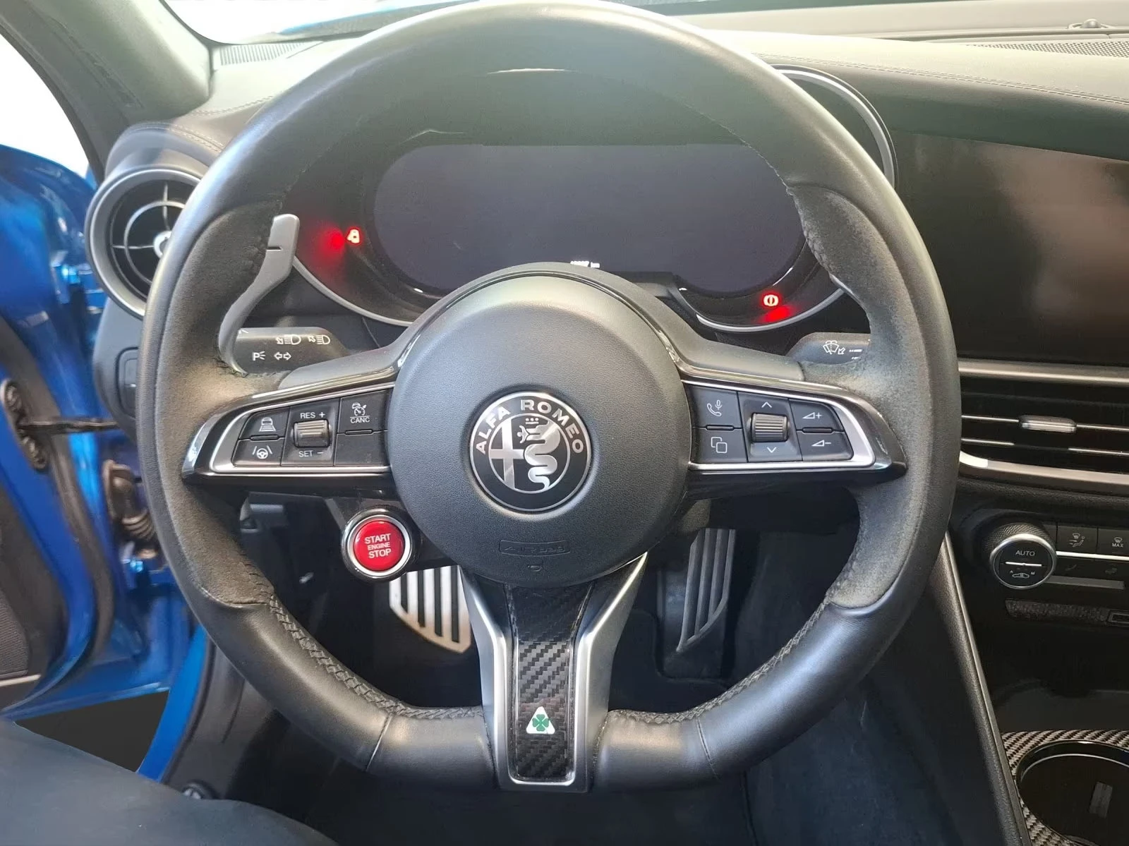 Alfa Romeo Giulia QUADRIFOGLIO/519HP/V6/BI-TURBO/CAM/566z, снимка 10 - Автомобили и джипове - 55217449