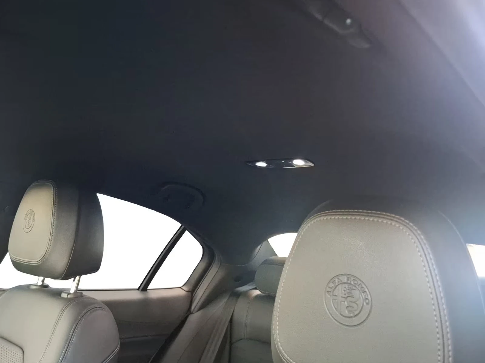 Alfa Romeo Giulia QUADRIFOGLIO/519HP/V6/BI-TURBO/CAM/566z, снимка 15 - Автомобили и джипове - 55217449