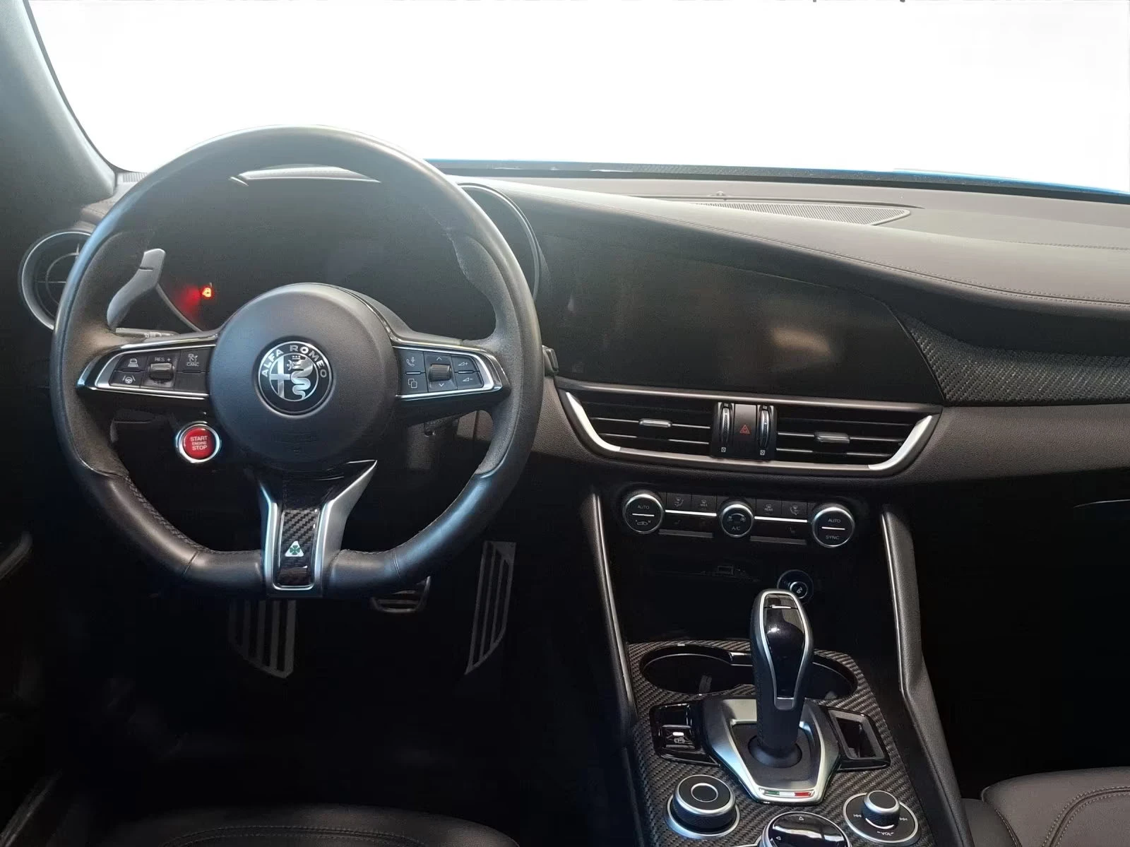 Alfa Romeo Giulia QUADRIFOGLIO/519HP/V6/BI-TURBO/CAM/566z, снимка 13 - Автомобили и джипове - 55217449