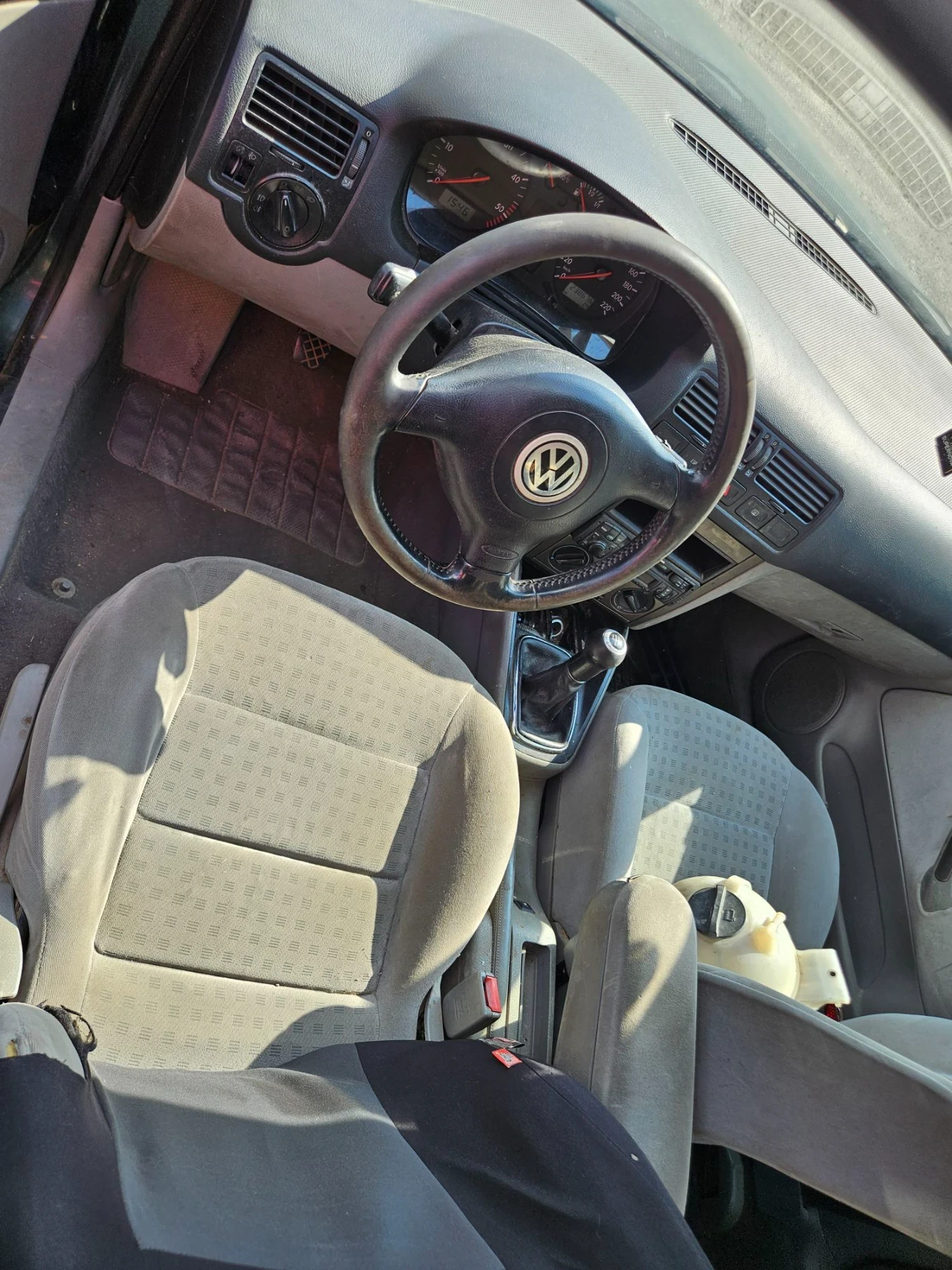 VW Bora 1.9 TDI* 116* 4 motion* Климатроник , снимка 7 - Автомобили и джипове - 55604682