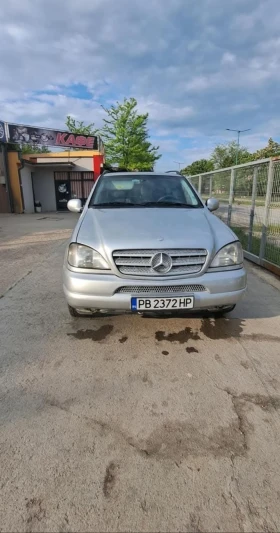     Mercedes-Benz ML 230