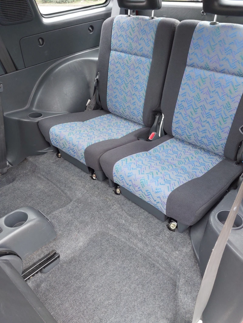 Toyota Rav4 2.0- 4WD, снимка 9 - Автомобили и джипове - 52655999