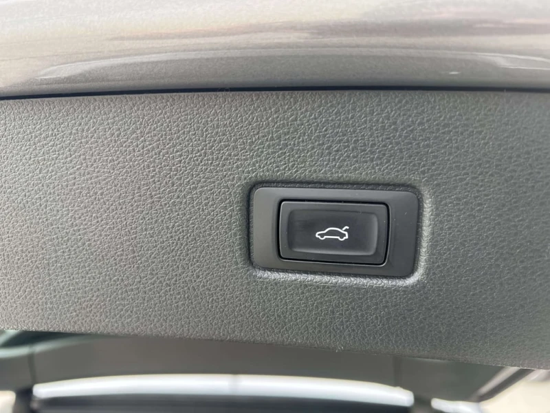 Audi Q7 * quattro Premium * CARFAX * ЦЕНА ДО БГ, снимка 12 - Автомобили и джипове - 53154082