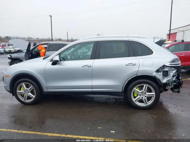 Porsche Cayenne ПОДГРЕВ* КАМЕРА* КЕЙЛЕС* LANE* ASSIST, снимка 13 - Автомобили и джипове - 53089275