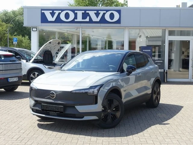 Volvo EX30 Cross Country Twin Motor Performance