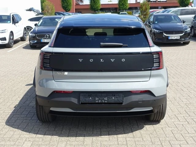 Volvo EX30 Cross Country Twin Motor Performance, снимка 5 - Автомобили и джипове - 53100973