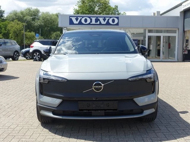 Volvo EX30 Cross Country Twin Motor Performance, снимка 3 - Автомобили и джипове - 53100973