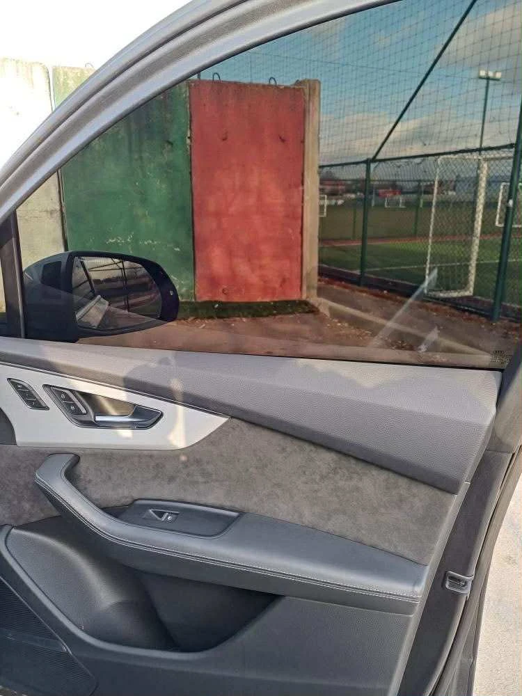 Audi SQ7 ГОТОВ ЛИЗИНГ Audi SQ7 4.0 v8 507k.s , снимка 16 - Автомобили и джипове - 53393125