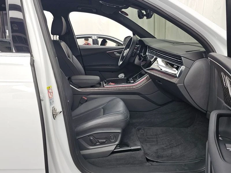 Audi Q7 3.0 DHX Automatic, снимка 7 - Автомобили и джипове - 55462908