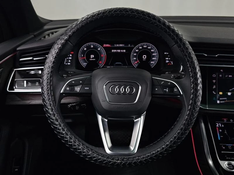 Audi Q7 3.0 DHX Automatic, снимка 9 - Автомобили и джипове - 55462908