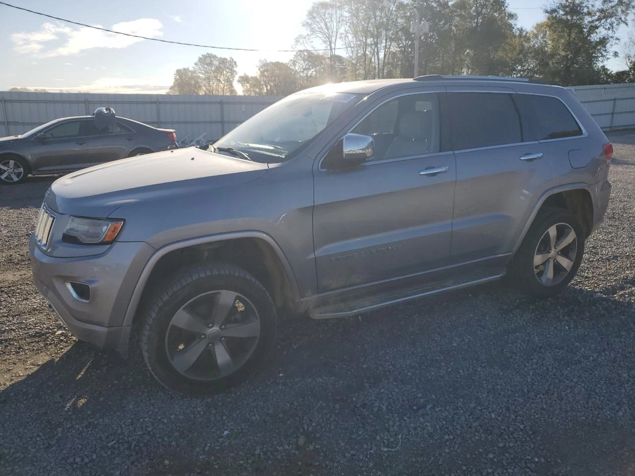 Jeep Grand cherokee OVERLAND Въздух* Пано* M.Toчка* Обдух* 8ZF*  - изображение 2
