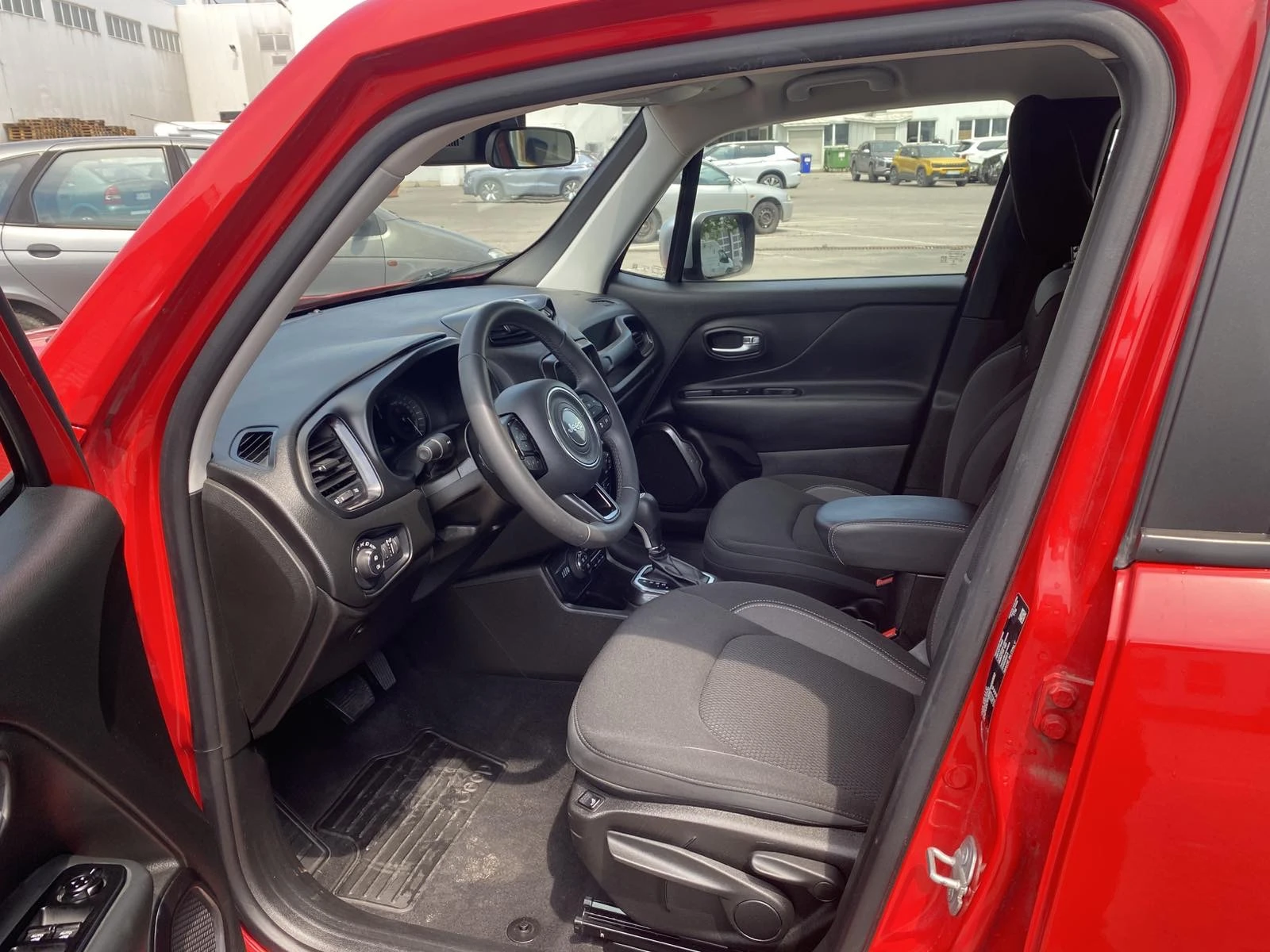 Jeep Renegade Limited PHEV 190 hp 4xe//2206R08 - изображение 5