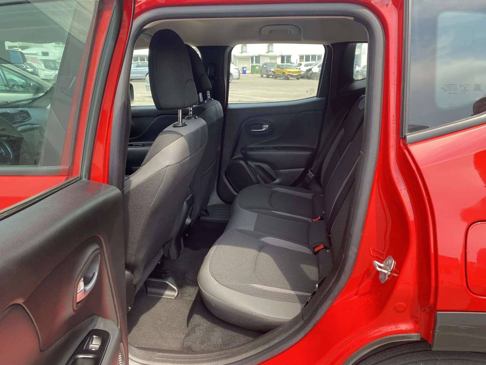 Jeep Renegade Limited PHEV 190 hp 4xe//2206R08 - изображение 6
