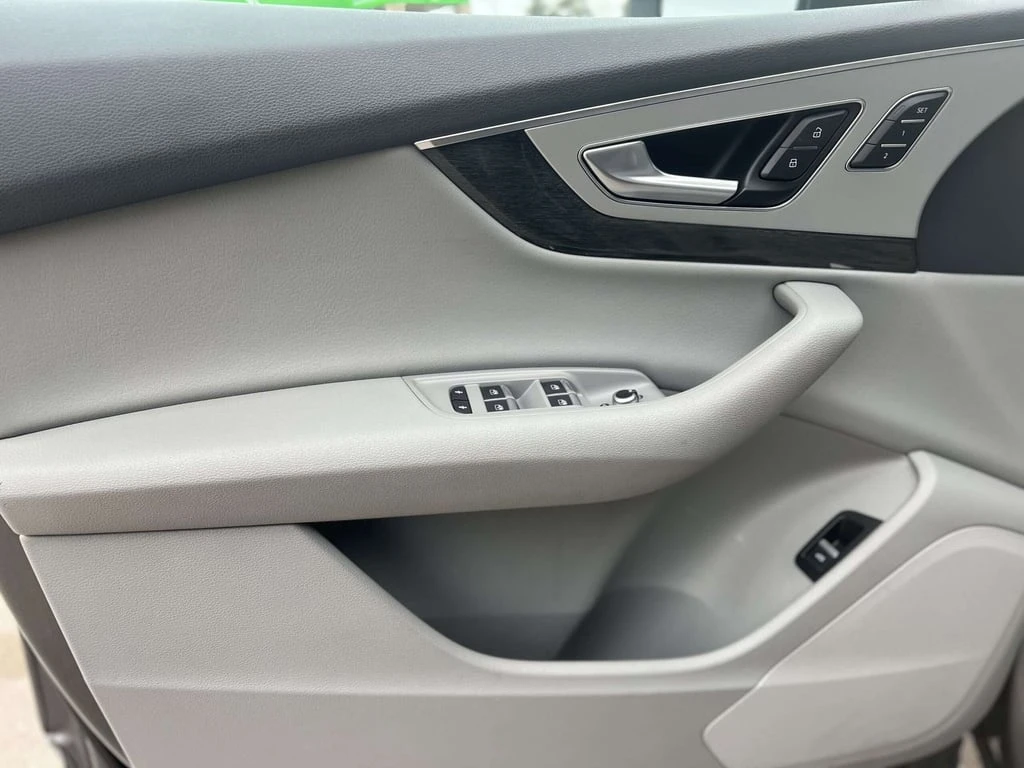 Audi Q7 * quattro Premium * CARFAX * ���� �� �� | Mobile.bg � ����������� 13