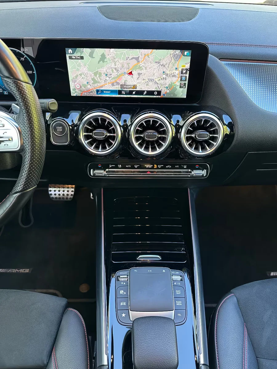 Mercedes-Benz EQA 300/4MATIC/228HP/AMG/NIGHT/AHK/MEMO/CAM/LED/931g, снимка 12 - Автомобили и джипове - 53871861