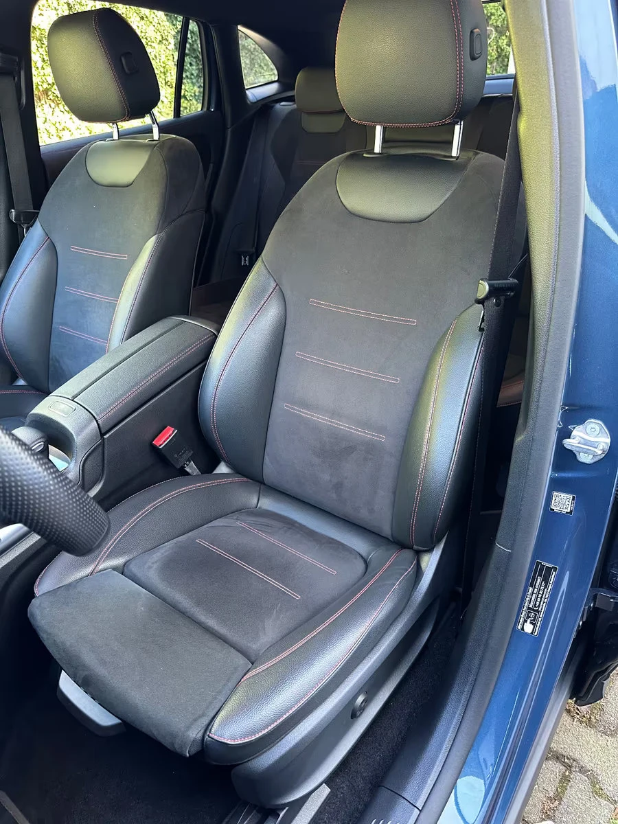 Mercedes-Benz EQA 300/4MATIC/228HP/AMG/NIGHT/AHK/MEMO/CAM/LED/931g, снимка 8 - Автомобили и джипове - 53871861