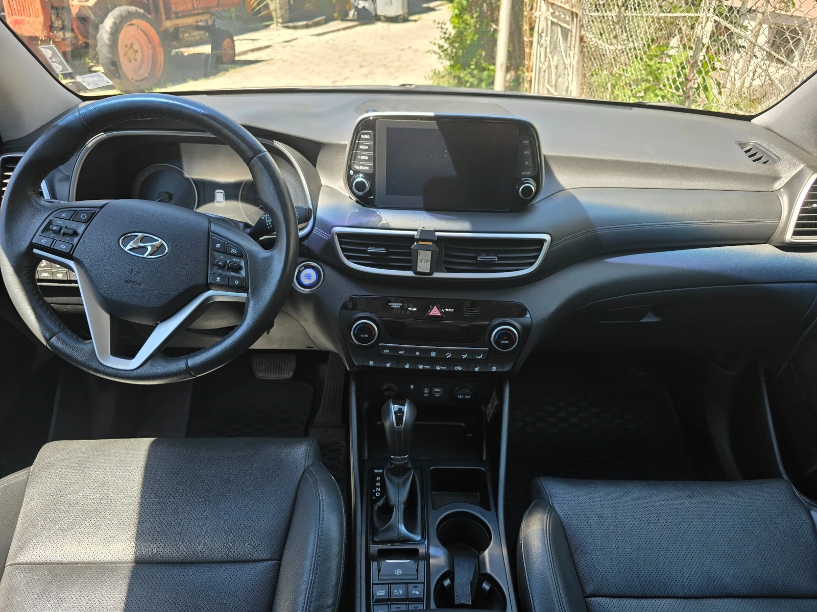 Hyundai Tucson, снимка 7 - Автомобили и джипове - 55903374