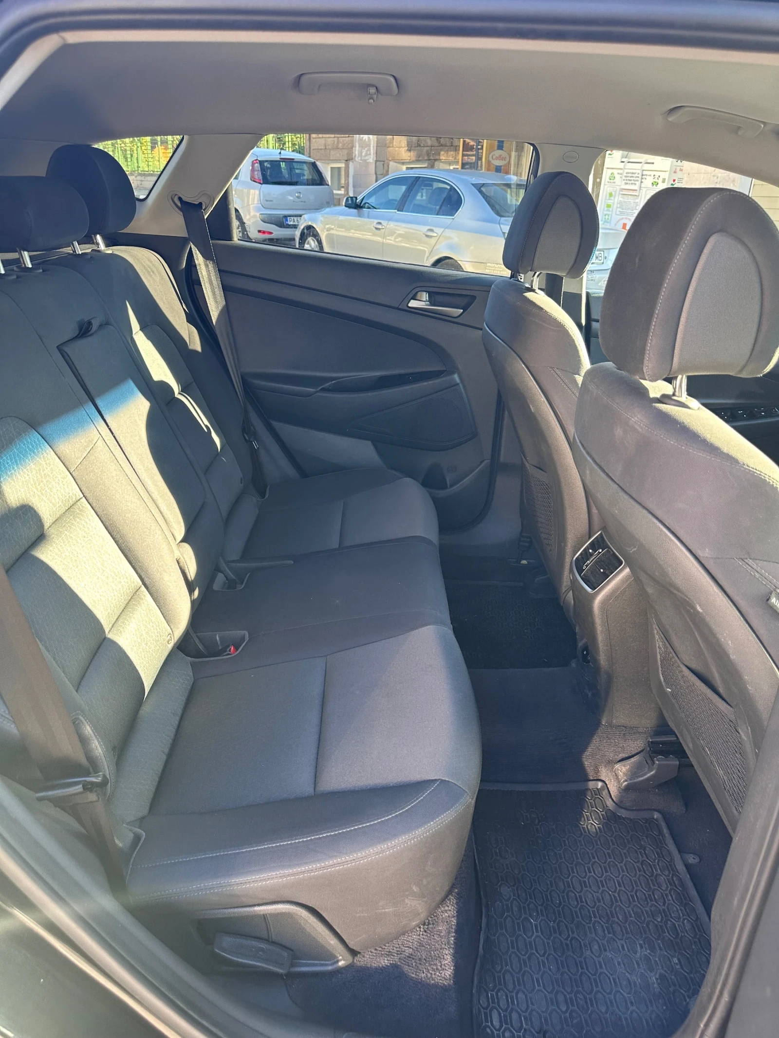Hyundai Tucson, снимка 5 - Автомобили и джипове - 55962672
