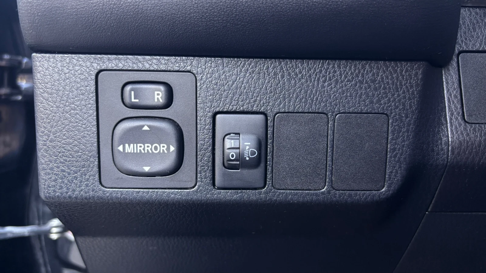 Toyota Rav4 RAV4, снимка 13 - Автомобили и джипове - 56445645