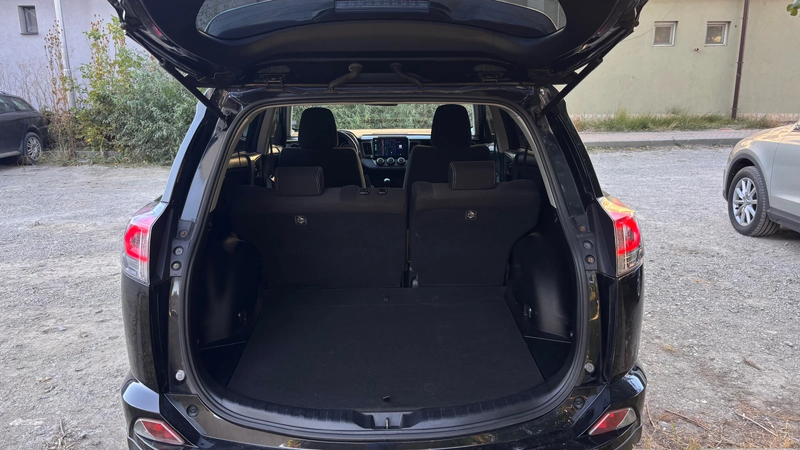 Toyota Rav4 RAV4, снимка 11 - Автомобили и джипове - 56445645