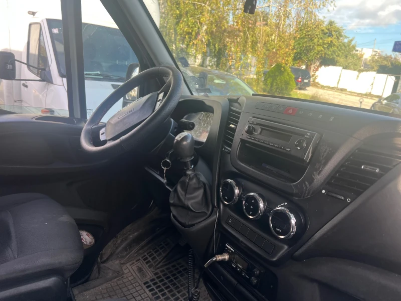 Iveco Daily, снимка 11 - Бусове и автобуси - 52935445