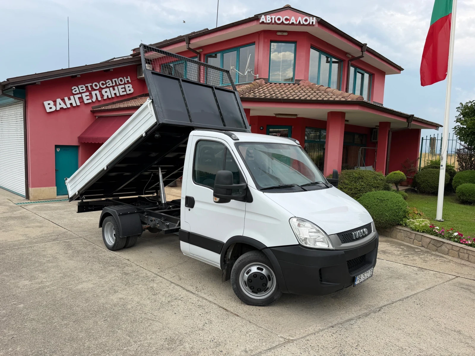 Iveco Daily 35C15, снимка 14 - Бусове и автобуси - 55337357