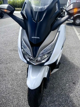 Honda Forza 350i ABS/TC/LED 18000км., снимка 14