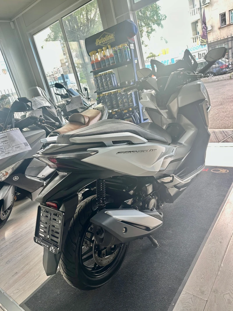 Honda Forza 350i ABS/TC/LED 18000км., снимка 6 - Мотоциклети и мототехника - 51181865
