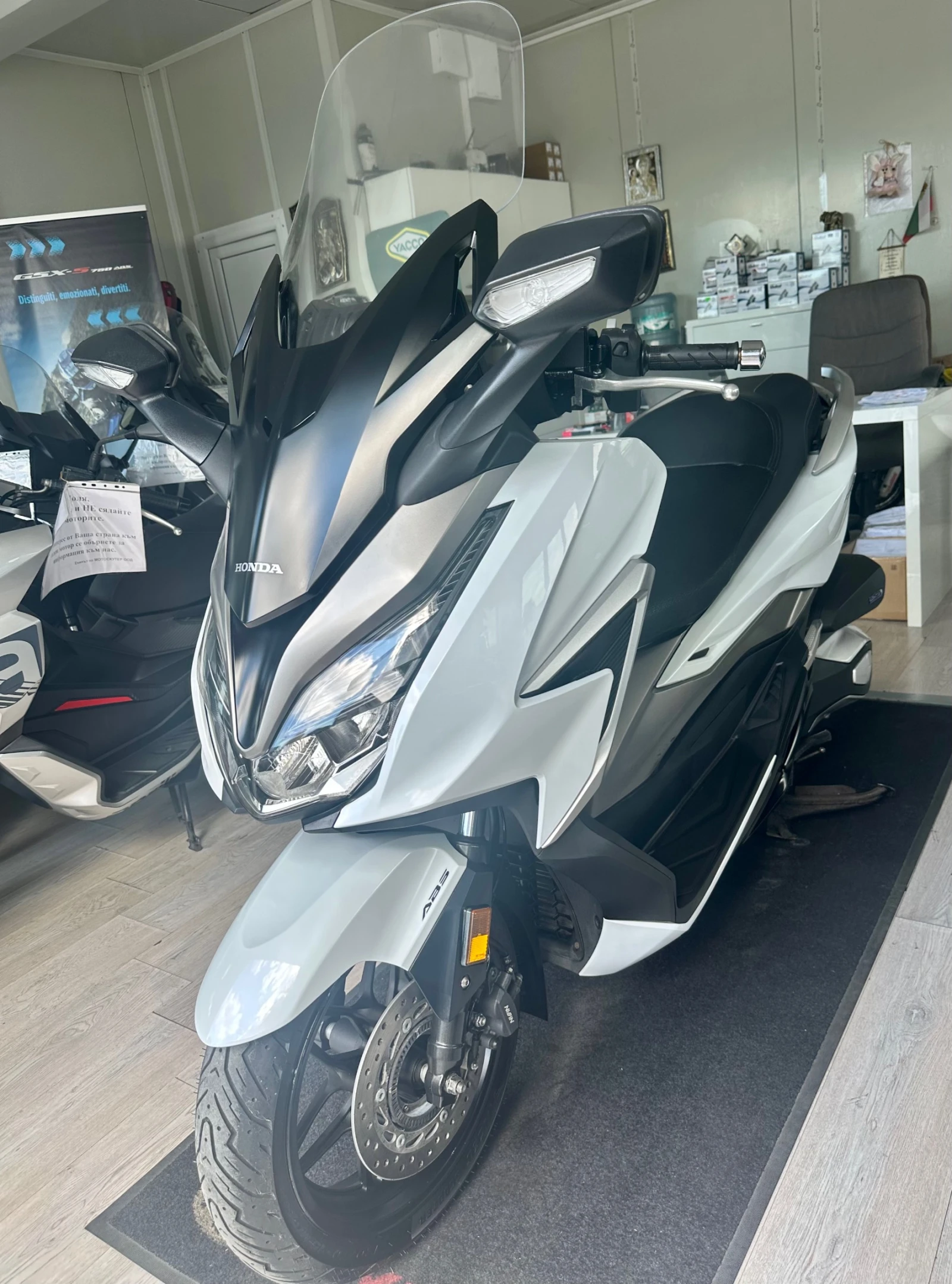 Honda Forza 350i ABS/TC/LED 18000км. - изображение 5