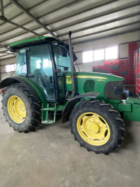 Трактор John Deere 5100М, снимка 1
