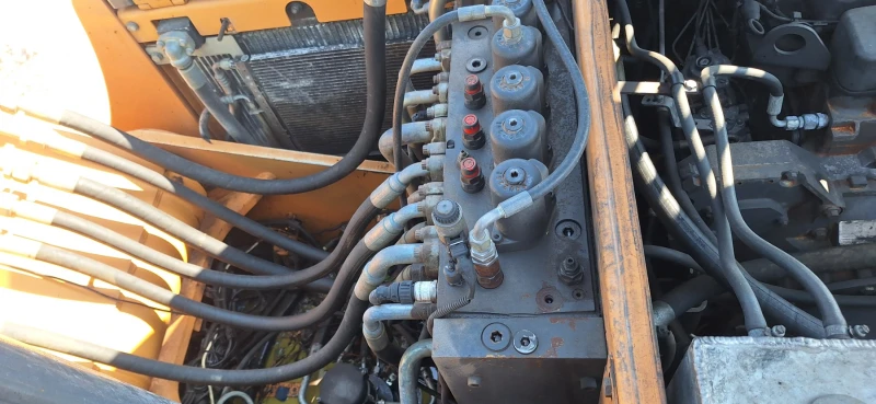 Багер Case WX185, снимка 6 - Индустриална техника - 52628573