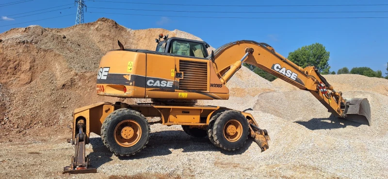 Багер Case WX185
