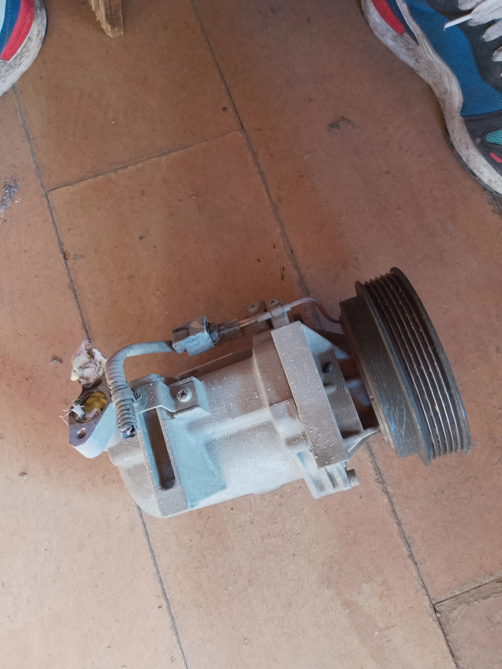 8201025121      1.5  | Mobile.bg   3