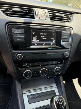 Skoda Octavia 1.6 , снимка 6
